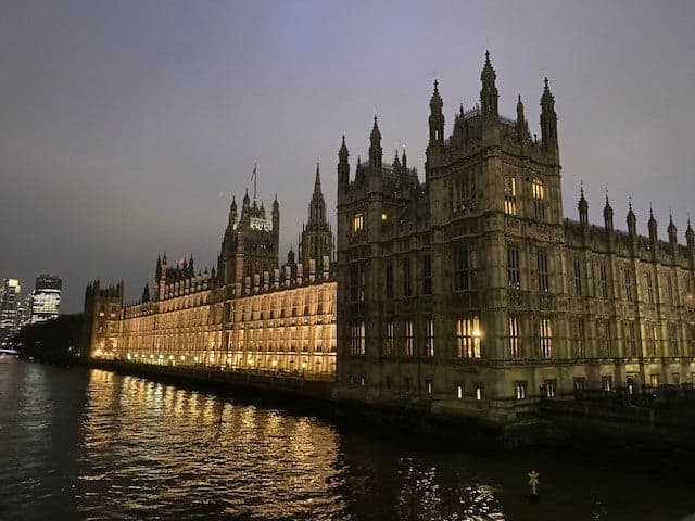 dda47556-7f17-4302-9c68-ae33318edc13